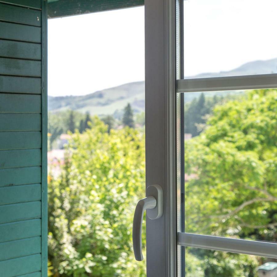 Hostellerie Du Parc Cambo-les-Bains Exterior photo